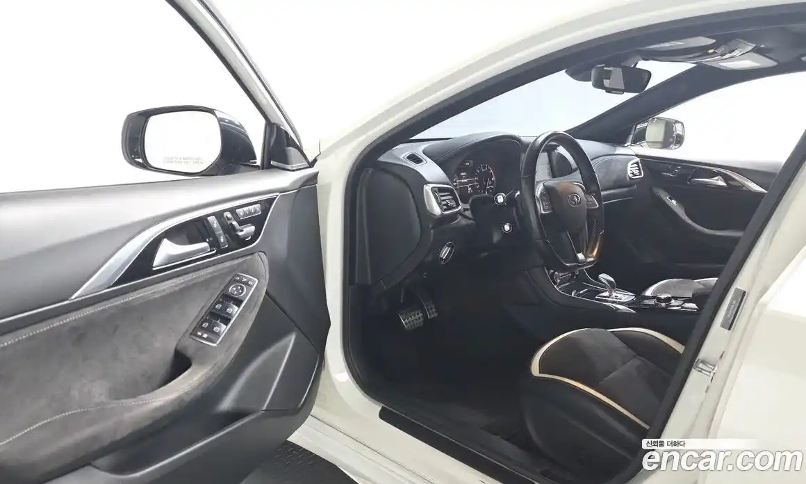 Infiniti Q30 2017 2.0 гидро в Москве № 827367, фото 10