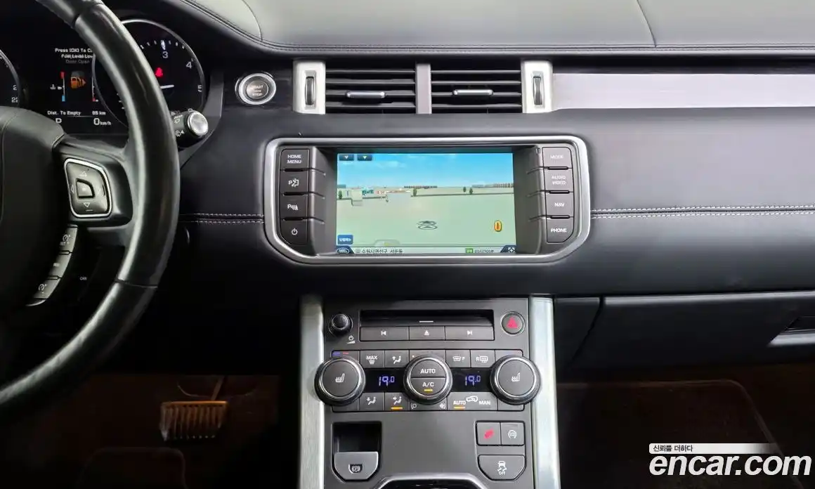 Land Rover Range-Rover Evoque 2015 2.2 гидро в Москве № 861273, фото 14
