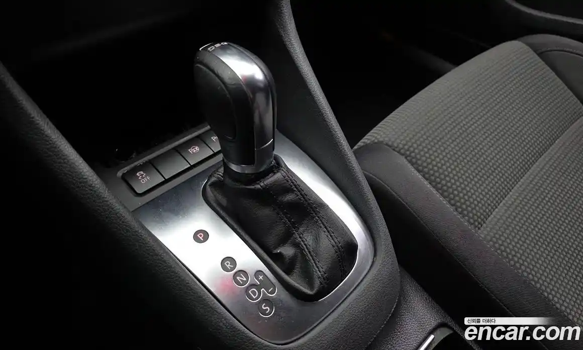 Volkswagen Golf 2012 1.4 гидро в Москве № 862425, фото 9