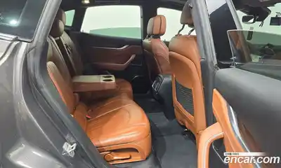 Maserati Levante 2016 3.0 гидро в Москве № 863442, миниатюра 11