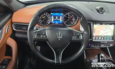 Maserati Levante 2016 3.0 гидро в Москве № 863442, миниатюра 12