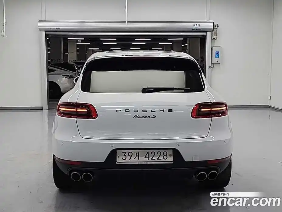 Porsche Macan 2017 3.0 гидро в Москве № 892950, фото 3