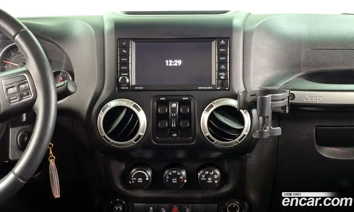 Jeep Wrangler 2016 3.6 гидро в Москве № 896578, фото 14