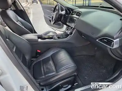 Jaguar XE 2017 2.0 гидро в Москве № 897291, миниатюра 12