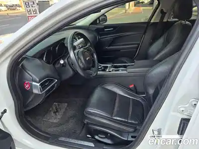 Jaguar XE 2017 2.0 гидро в Москве № 897291, миниатюра 10