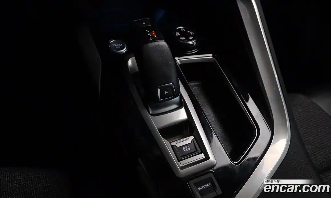 Peugeot 5008 2018 1.6 гидро в Москве № 897430, фото 9