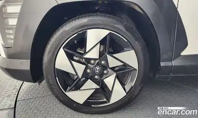 Hyundai Kona 2024 1.6 Автомат в Москве № 927096, миниатюра 5