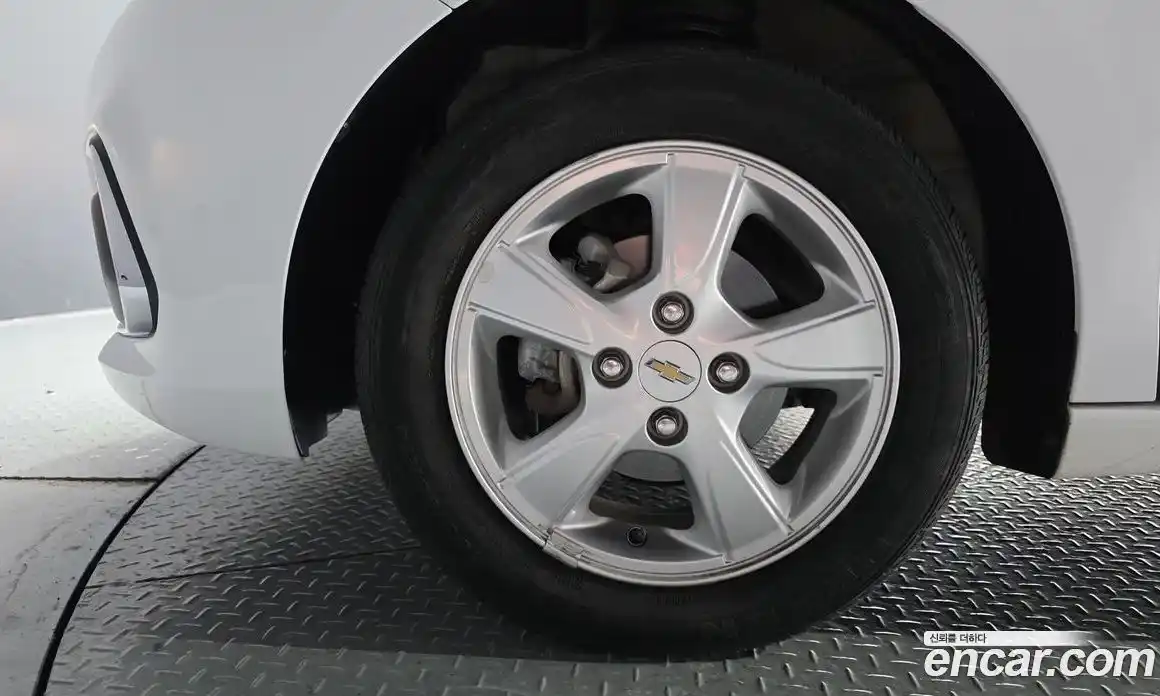 Chevrolet Spark 2016 1.0 Автомат в Москве № 935171, фото 5