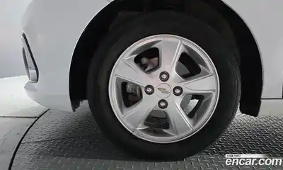 Chevrolet Spark 2016 1.0 Автомат в Москве № 935171, миниатюра 5