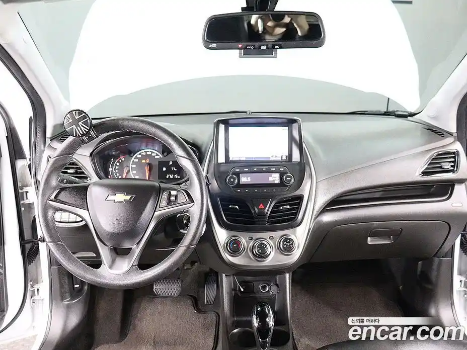 Chevrolet Spark 2016 1.0 Автомат в Москве № 975060, фото 11