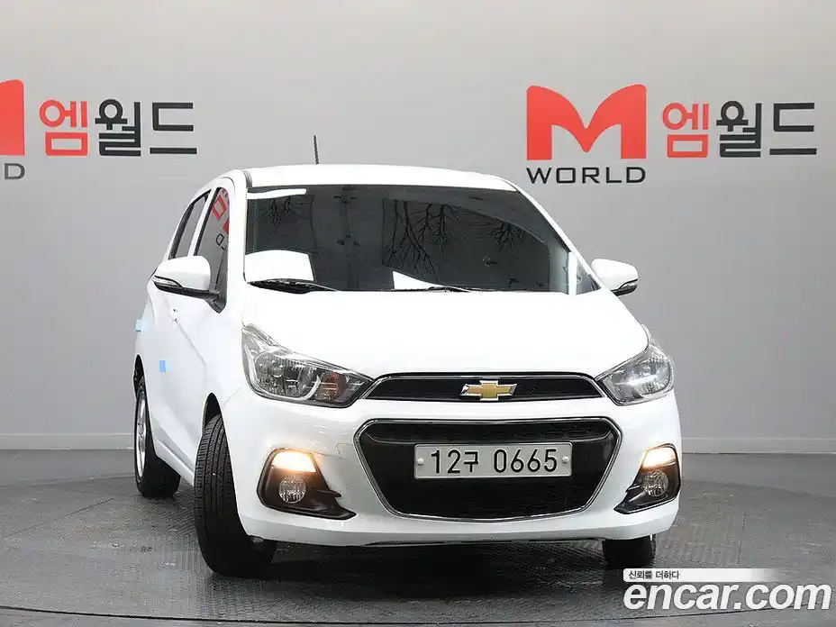 Chevrolet Spark 2016 1.0 Автомат в Москве № 975060, фото 2