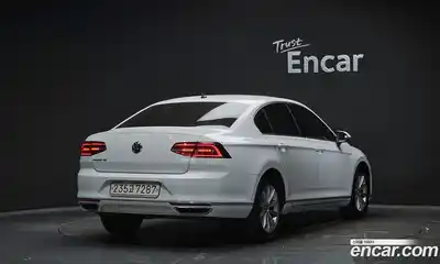 Volkswagen Passat 2018 2.0 гидро в Москве № 976080, миниатюра 2