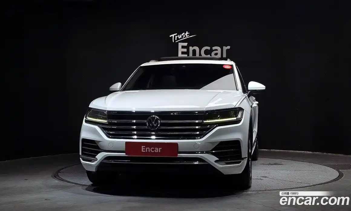 Volkswagen Touareg 2020 3.0 гидро в Москве № 976115, фото 3