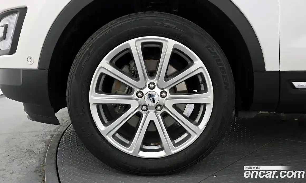 Ford Explorer 2017 2.3 гидро в Москве № 976291, фото 5