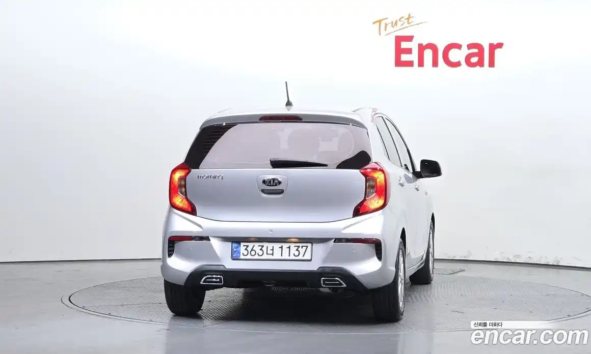 Kia Morning 2021 1.0 Автомат в Москве № 1002960, фото 4