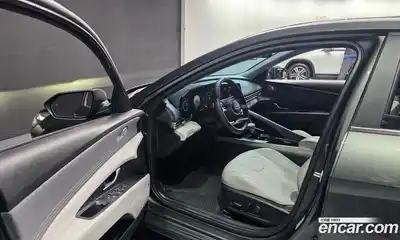 Hyundai Avante 2021 1.6 Автомат в Москве № 1008312, миниатюра 11