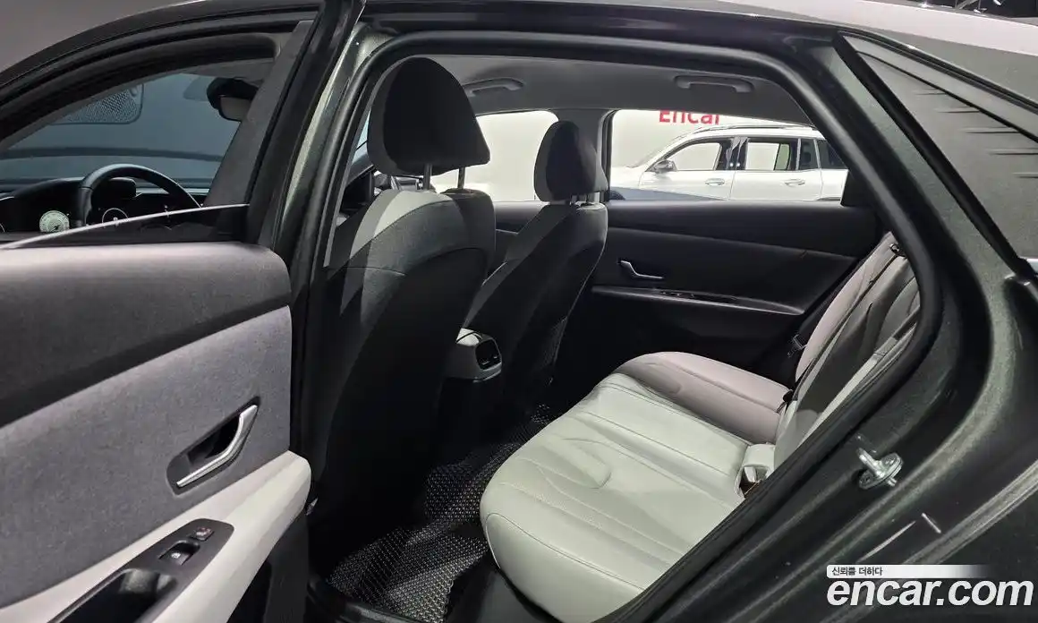 Hyundai Avante 2021 1.6 Автомат в Москве № 1008312, фото 12