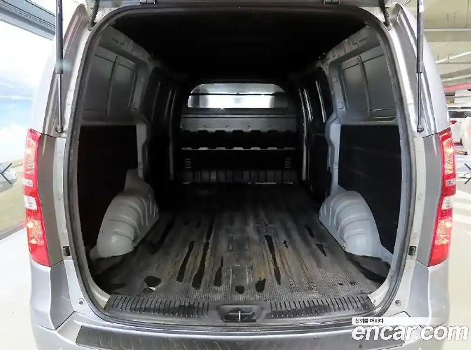 Hyundai Starex 2014 2.4 Автомат в Москве № 1008860, фото 16