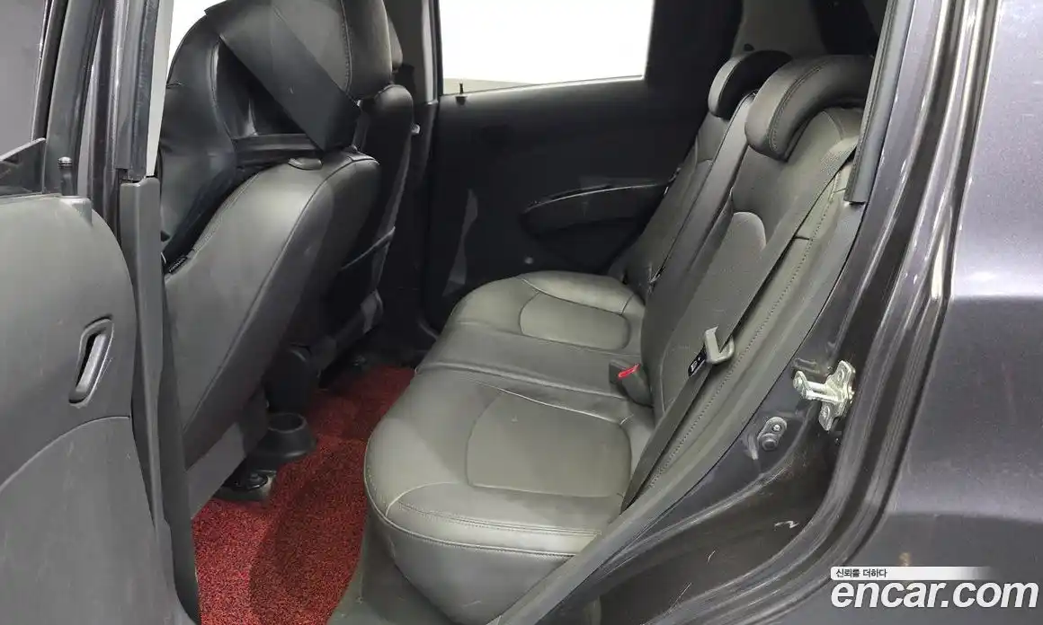 Chevrolet Spark 2014 1.0 Механическая в Москве № 1012594, фото 11