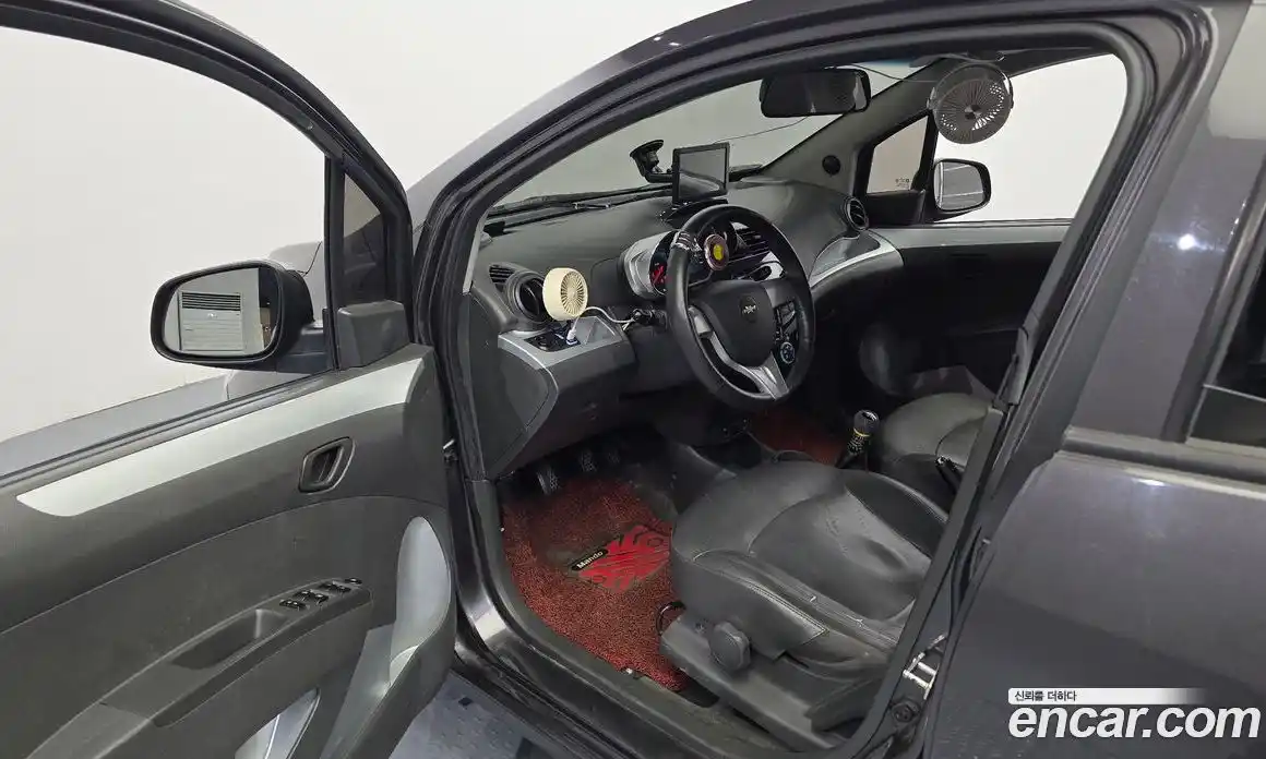 Chevrolet Spark 2014 1.0 Механическая в Москве № 1012594, фото 10