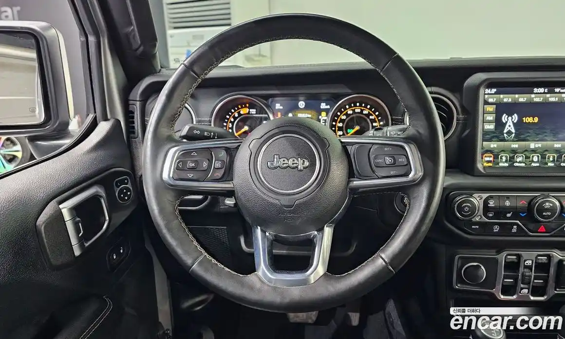 Jeep Wrangler 2018 2.0 гидро в Москве № 1015080, фото 13