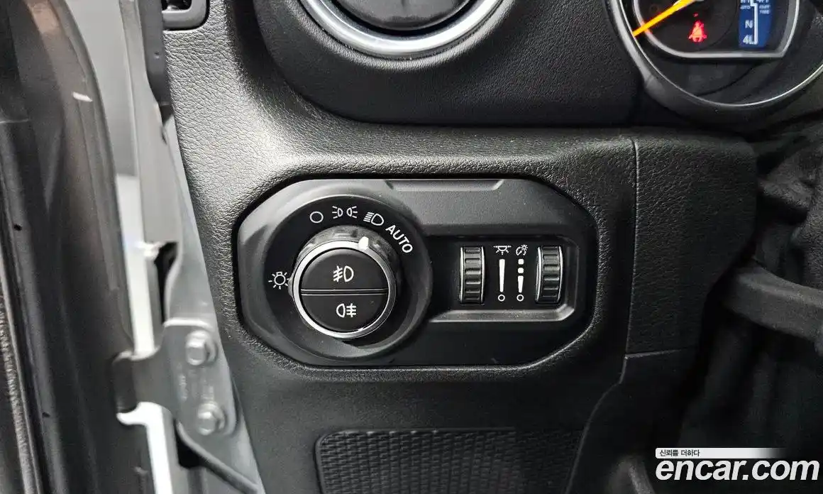 Jeep Wrangler 2018 2.0 гидро в Москве № 1015080, фото 18