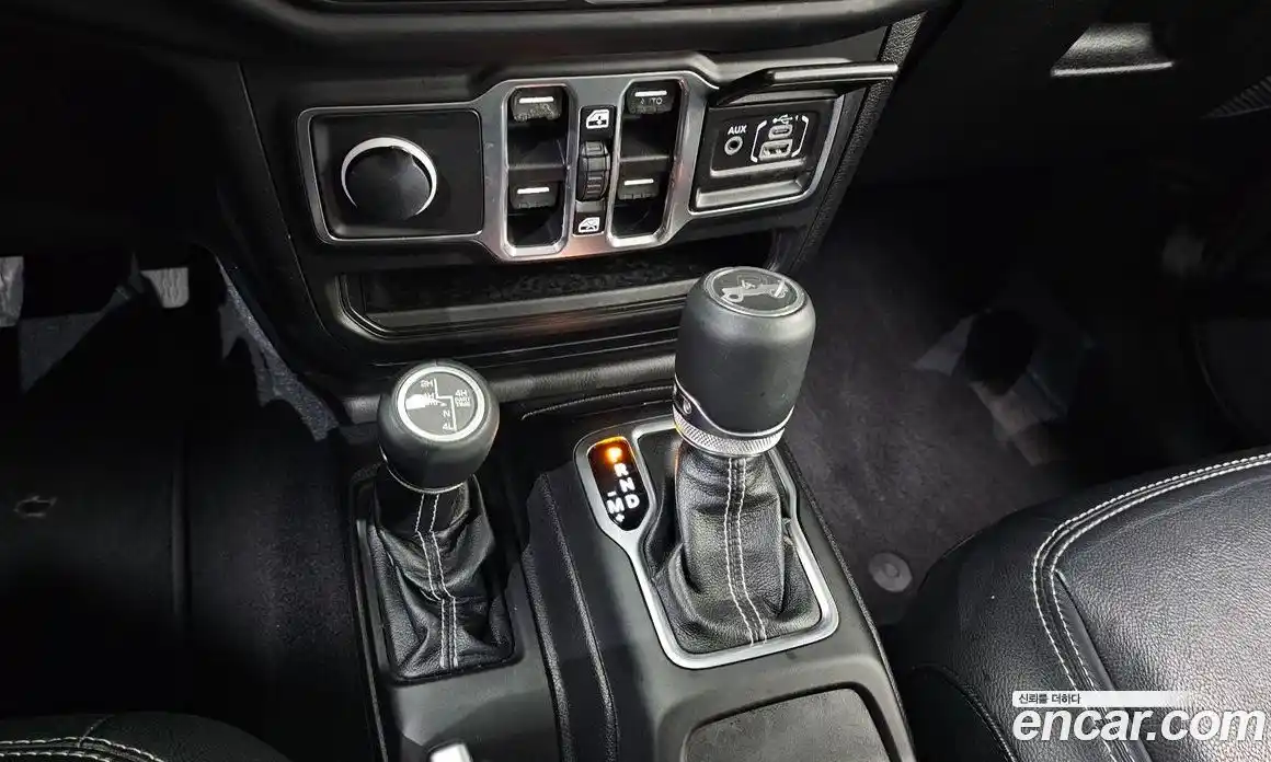 Jeep Wrangler 2018 2.0 гидро в Москве № 1015080, фото 9