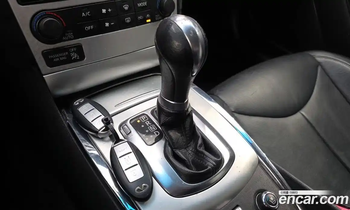 Infiniti G 2010 3.7 гидро в Москве № 1015735, фото 9