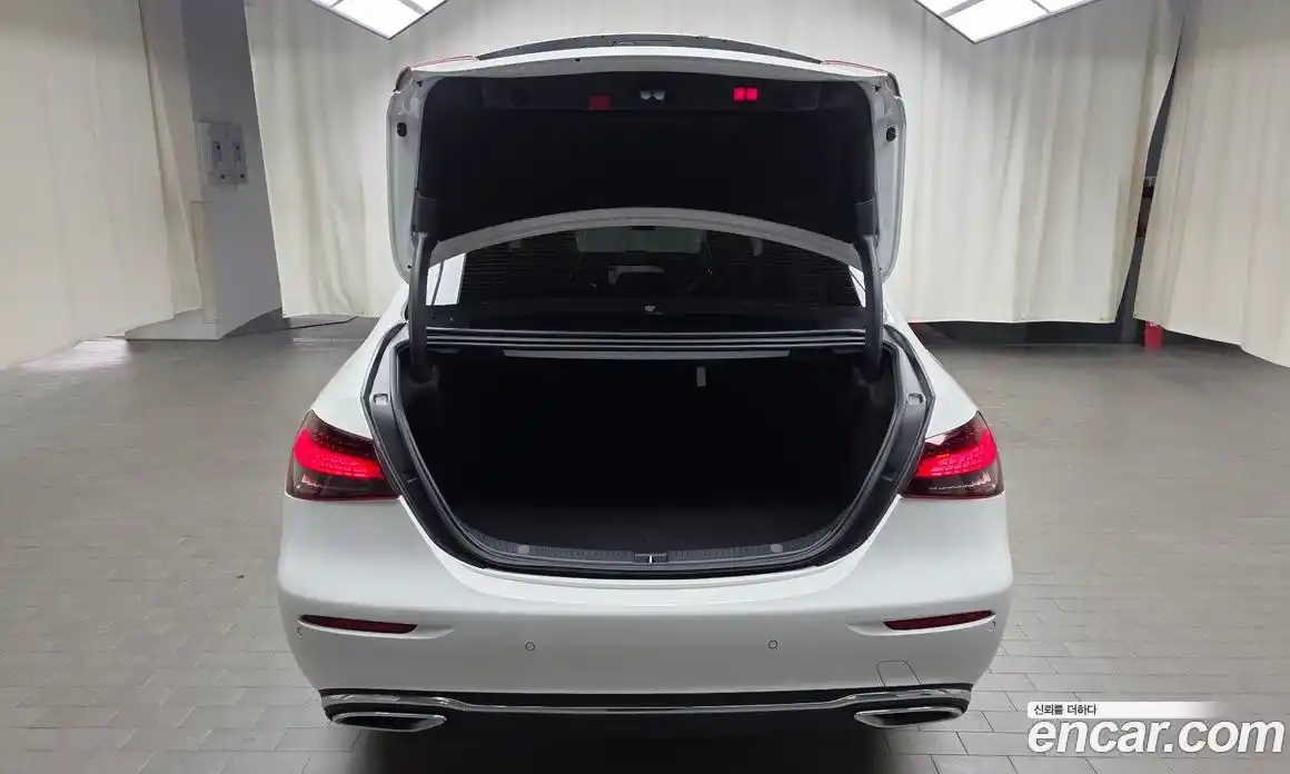 Mercedes-Benz E-Class 2020 2.0 гидро в Москве № 138328, фото 20