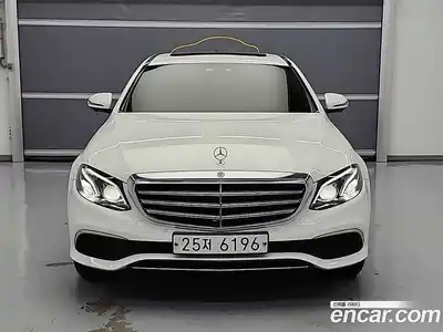 Mercedes-Benz E-Class 2018 2.0 гидро в Москве № 141920, миниатюра 2
