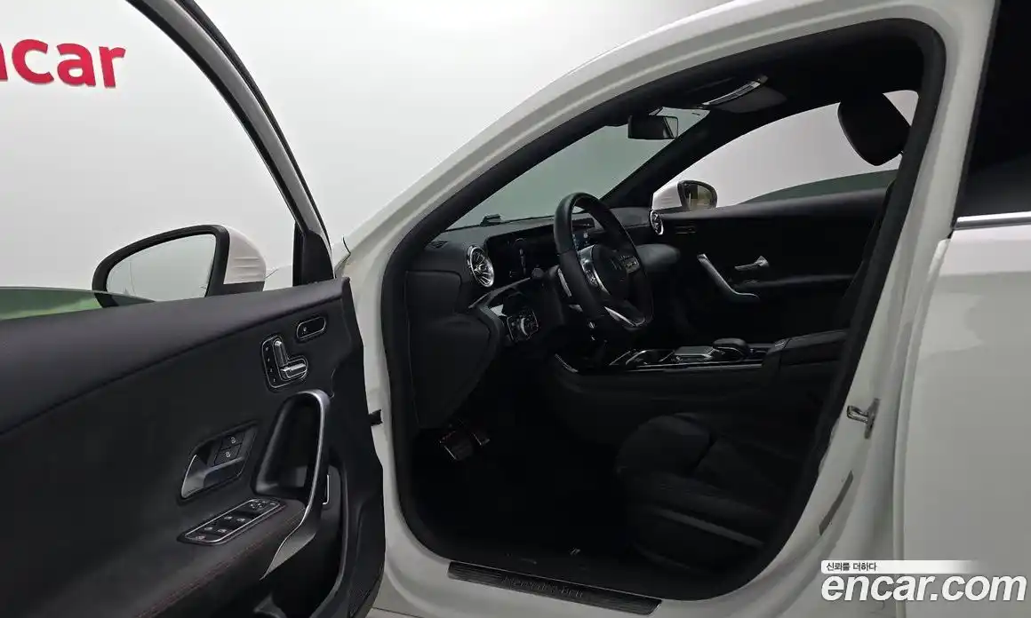 Mercedes-Benz A-Class 2020 2.0 гидро в Москве № 142150, фото 10