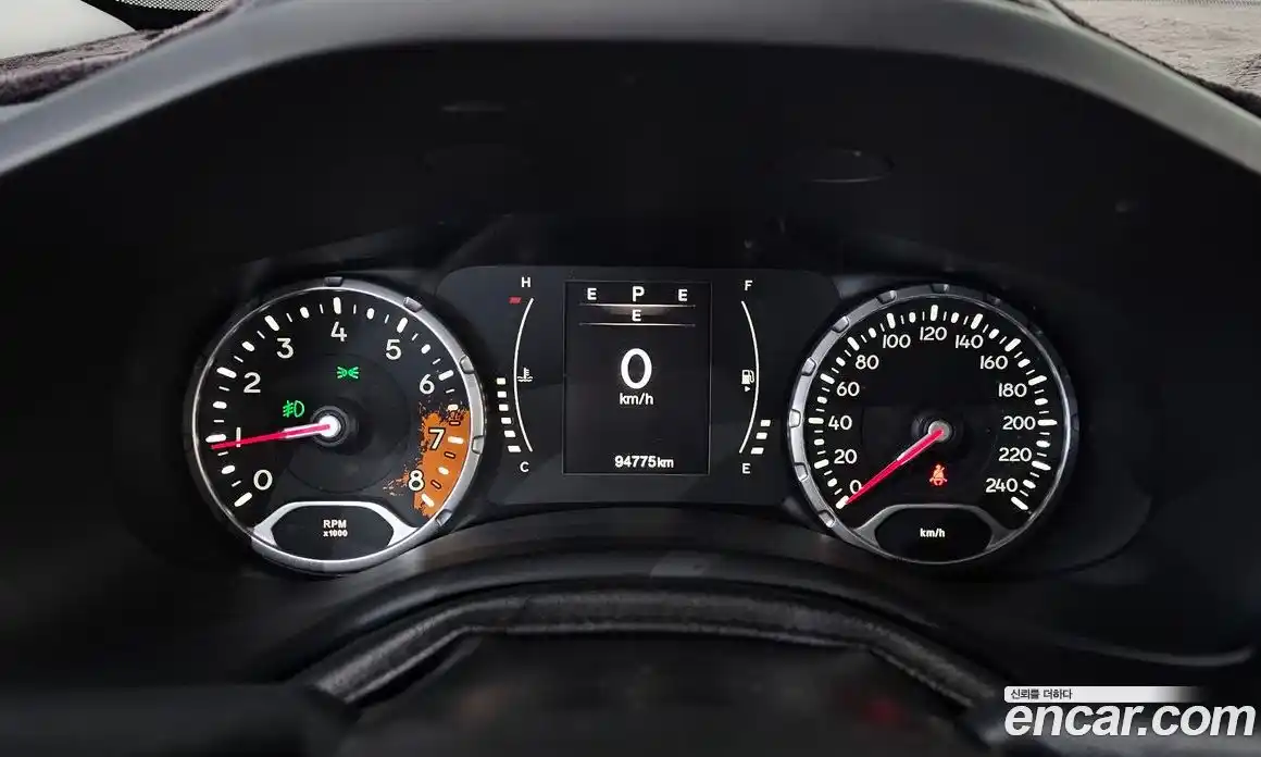 Jeep Renegade 2016 2.4 гидро в Москве № 146593, фото 8