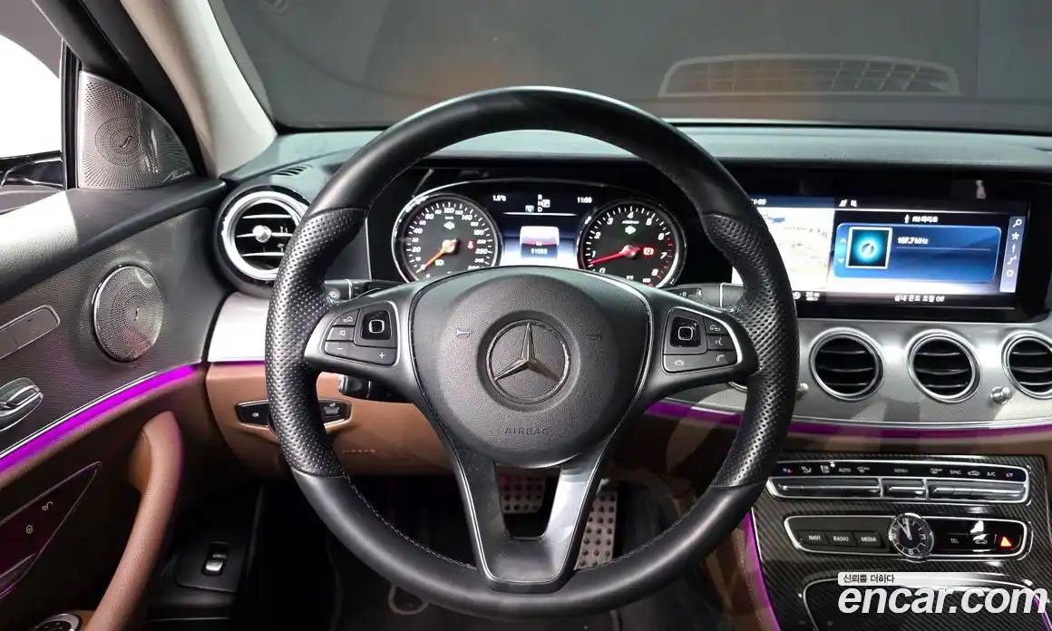 Mercedes-Benz E-Class 2018 2.0 гидро в Москве № 161852, фото 13