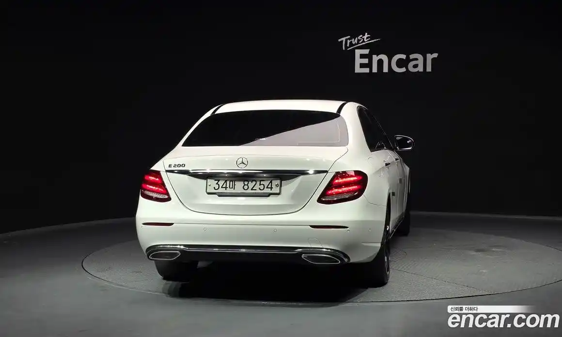 Mercedes-Benz E-Class 2018 2.0 гидро в Москве № 161852, фото 4