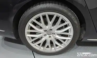 Audi A8 2015 4.0 гидро в Москве № 163752, миниатюра 5