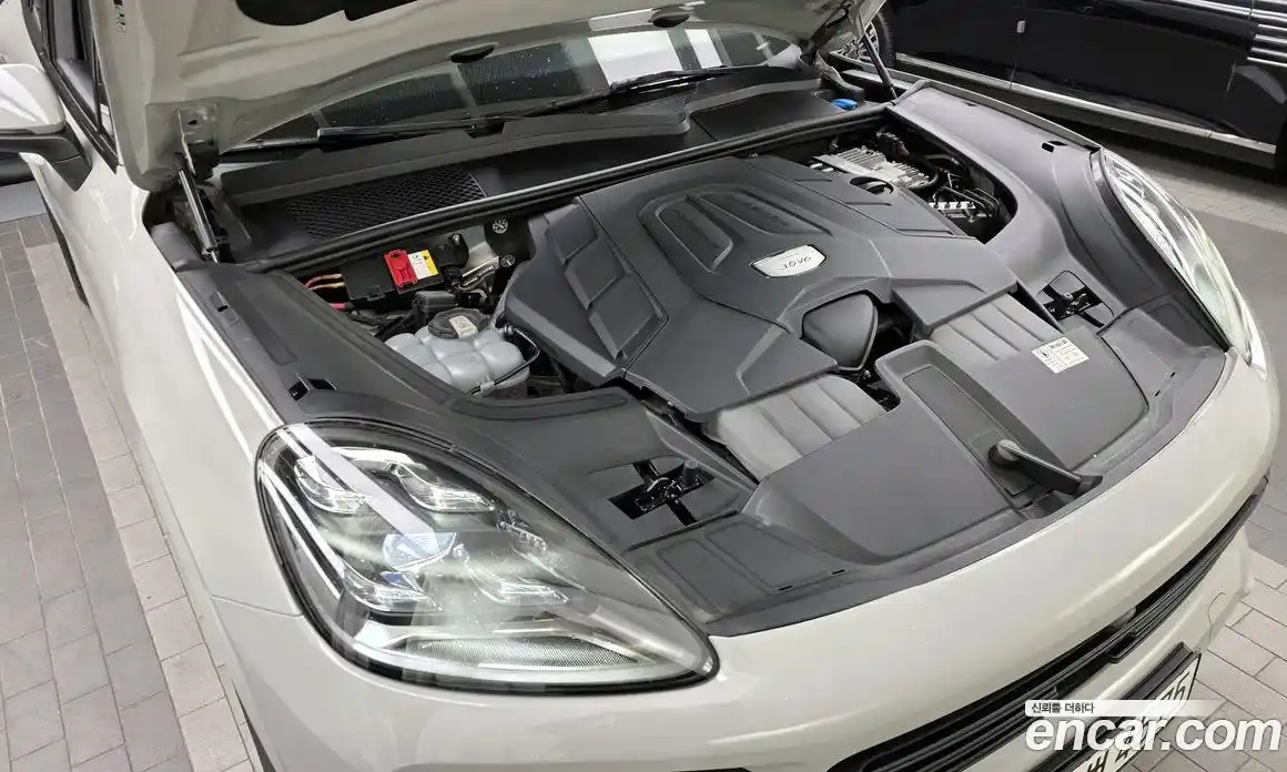 Porsche Cayenne 2022 3.0 гидро в Москве № 165446, фото 6