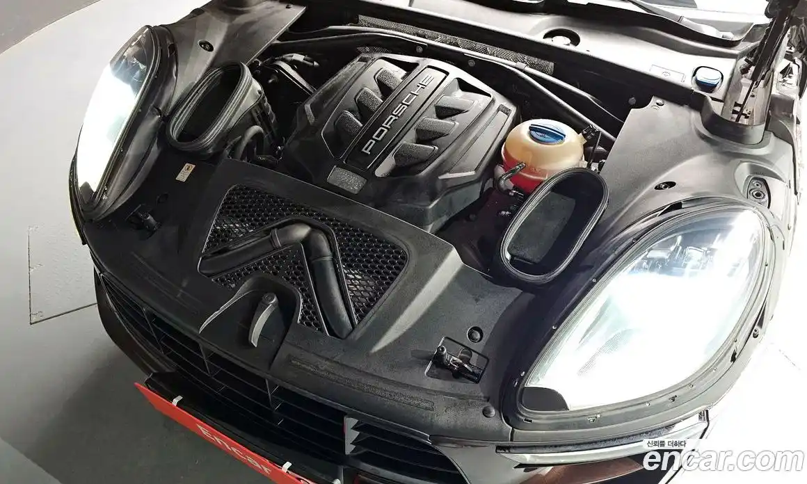 Porsche Macan 2017 3.0 гидро в Москве № 165467, фото 6