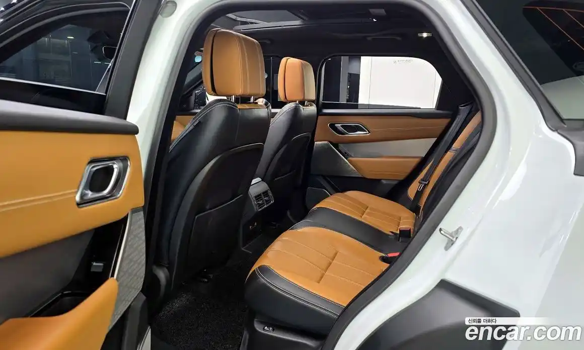 Land Rover Range-Rover Velar 2022 3.0 гидро в Москве № 166047, фото 12