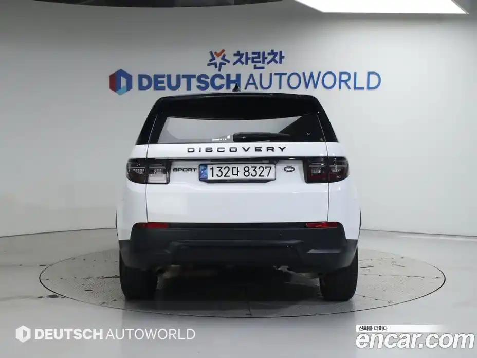 Land Rover Discovery Sport 2021 2.0 гидро в Москве № 166194, фото 4