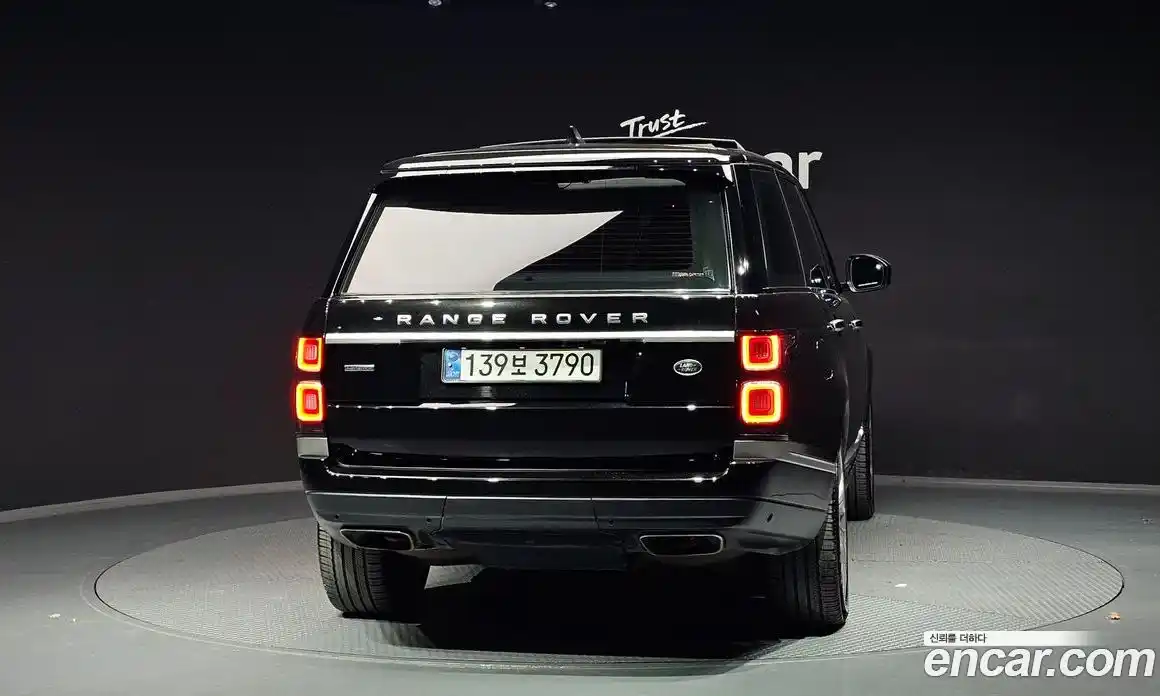 Land Rover Range-Rover 2019 4.4 гидро в Москве № 166550, фото 4