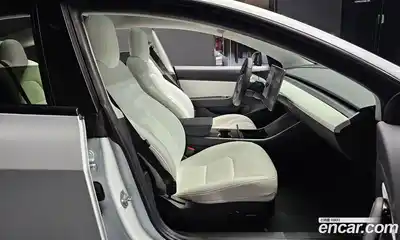 Tesla Model 3 2020 0.2 гидро в Москве № 167756, миниатюра 10