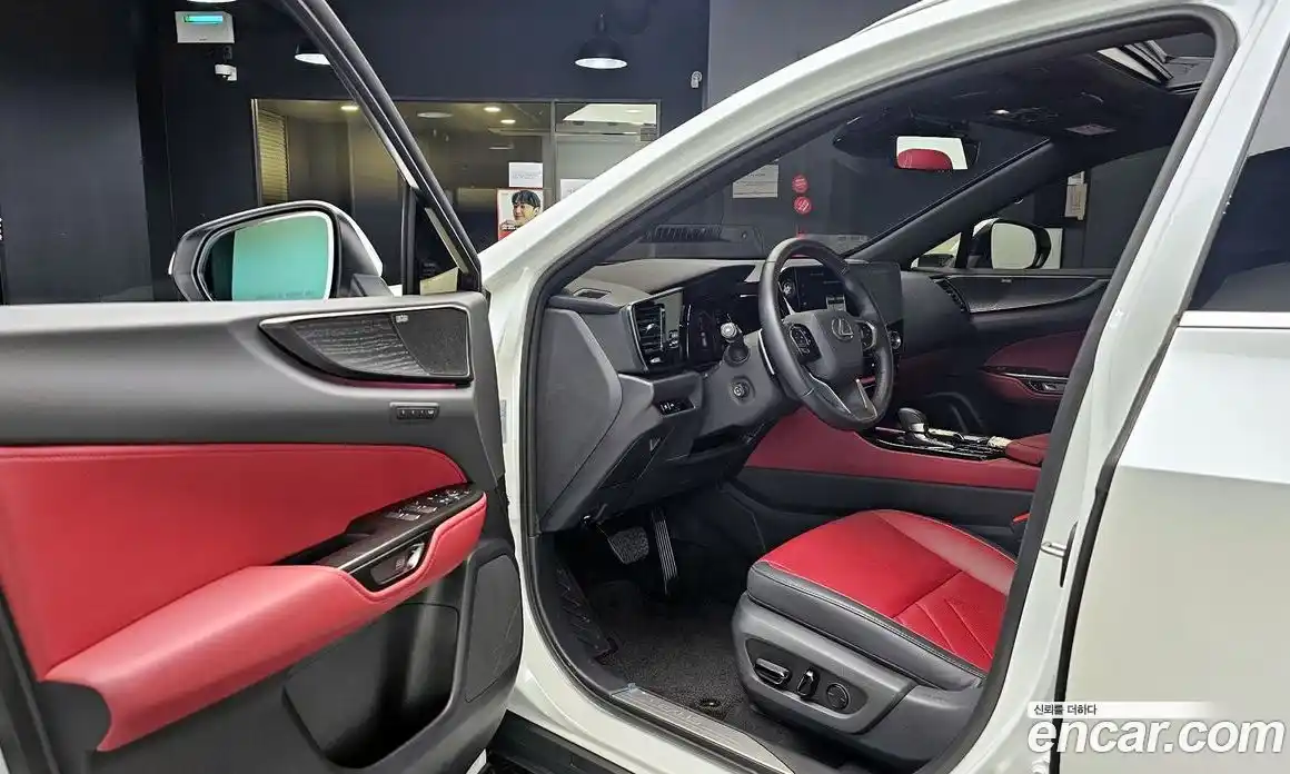 Lexus NX 2024 2.5 гидро в Москве № 168030, фото 11