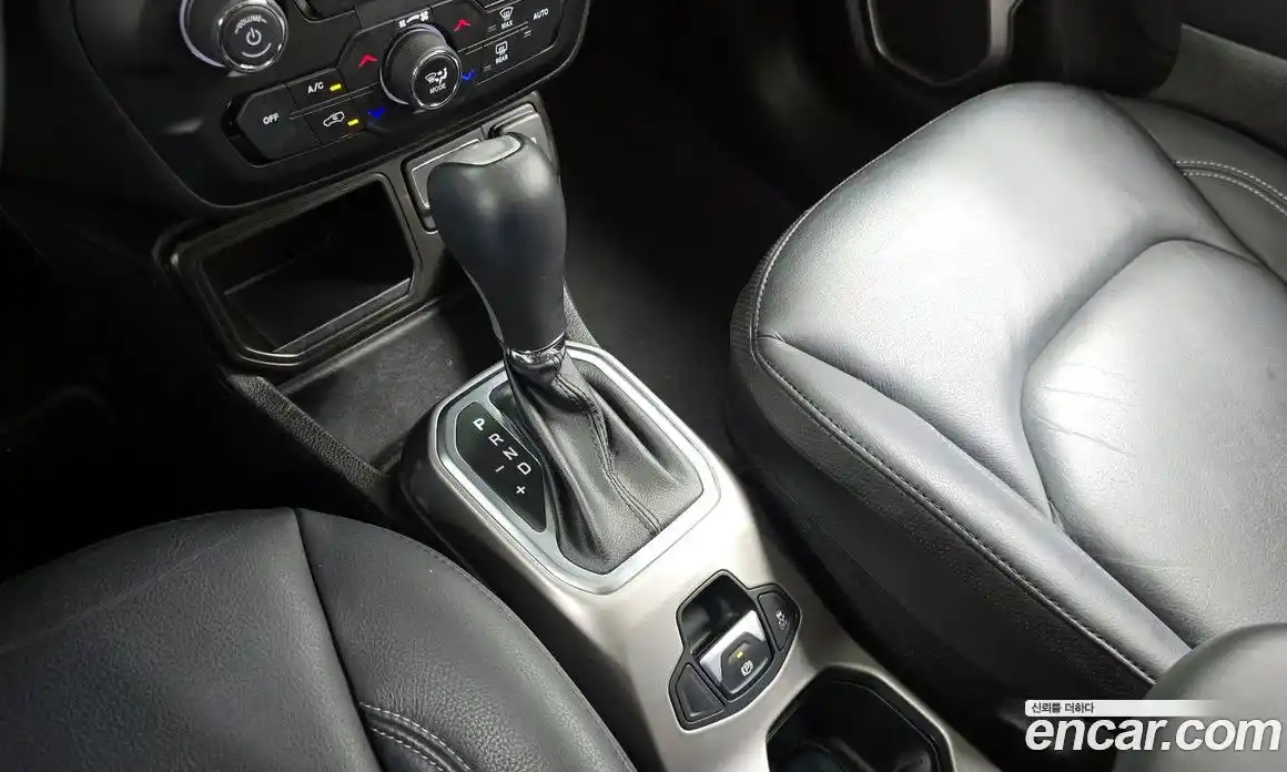 Jeep Renegade 2021 2.4 гидро в Москве № 169389, фото 9