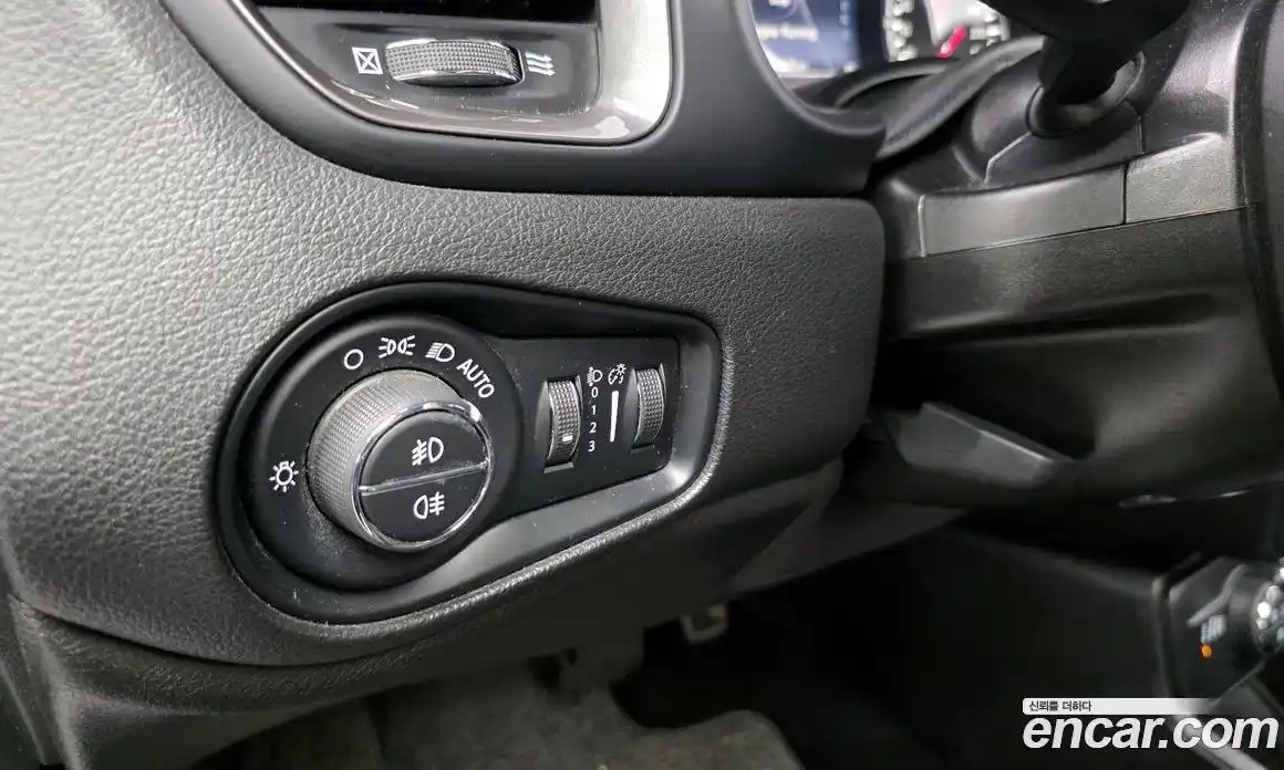 Jeep Renegade 2018 2.0 гидро в Москве № 169855, фото 15