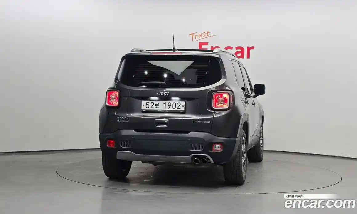 Jeep Renegade 2018 2.0 гидро в Москве № 169855, фото 4