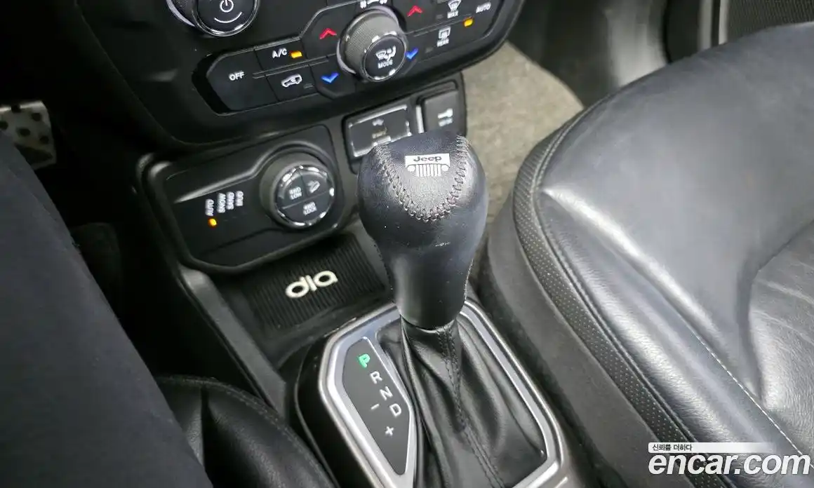Jeep Renegade 2018 2.0 гидро в Москве № 169855, фото 9