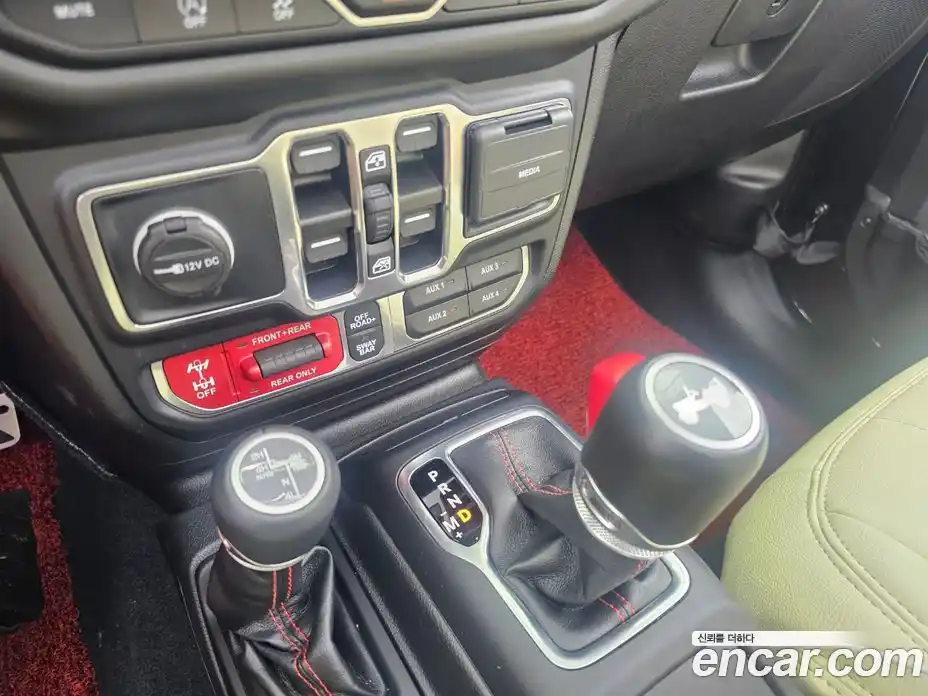 Jeep Wrangler 2023 2.0 гидро в Москве № 169990, фото 9
