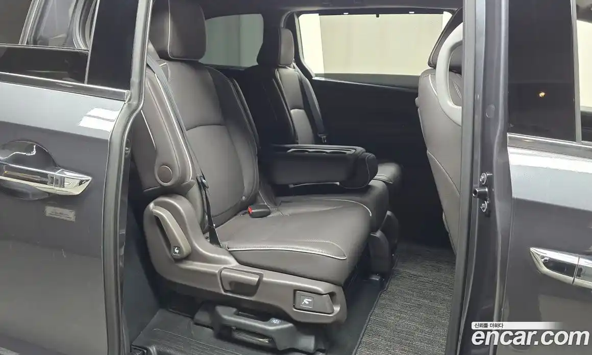 Honda Odyssey 2023 3.5 гидро в Москве № 170492, фото 12