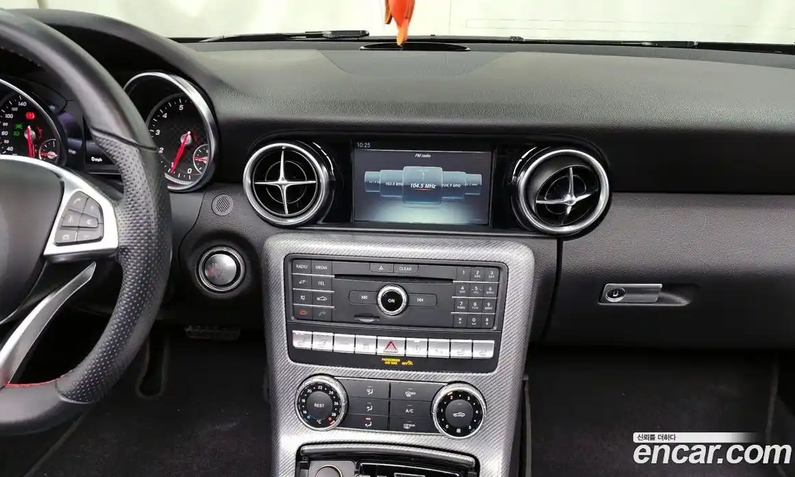 Mercedes-Benz SLC-Class 2019 2.0 гидро в Москве № 175414, фото 14