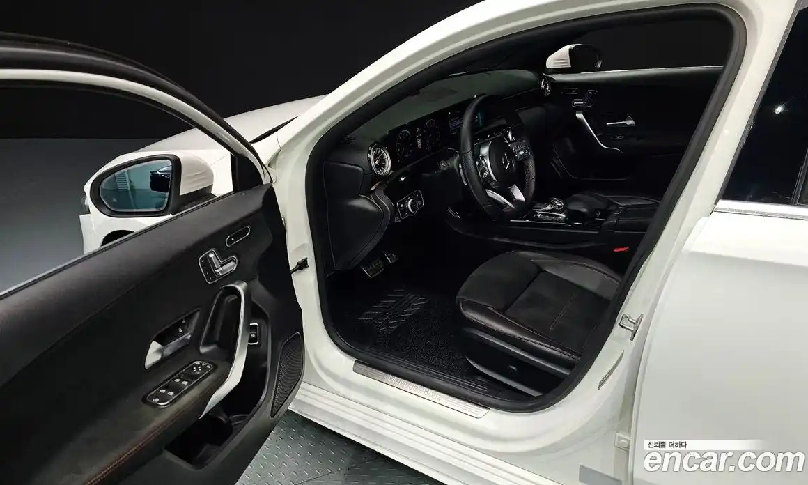 Mercedes-Benz A-Class 2022 2.0 гидро в Москве № 183741, фото 11
